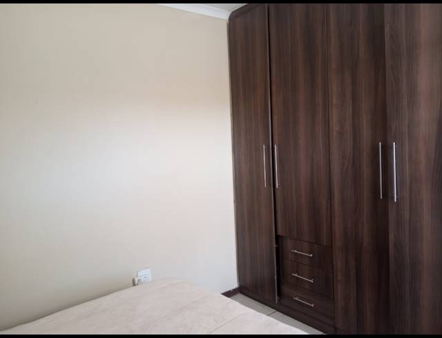 9 BEDROOM HOUSE FOR SALE IN BOKSBURG NORTH